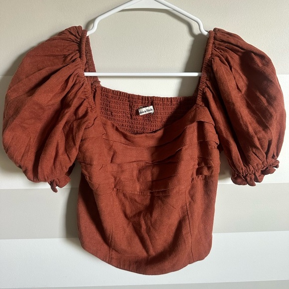 Abercrombie puff sleeve Emerson top - Picture 2 of 2